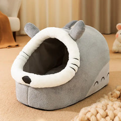 Semi-closed Cat Beds The Perfect Choice Providing Warmth, Comfort & Security for Your Cat.