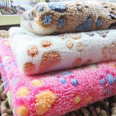 Warm Fleece Pet Blanket for Dog or Cat.