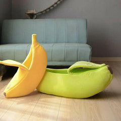 Banana Bliss: The Ultimate Cosy Cat Bed Basket for Purr-fect Comfort.